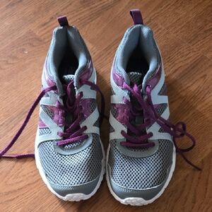 Like New Womens Reebok Sneakers